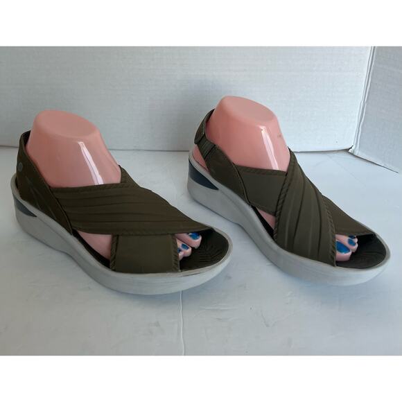 BZees Crisscross Sunset Army Green Slingback Stretch Wedge Sandals Size 9 - Picture 2 of 12